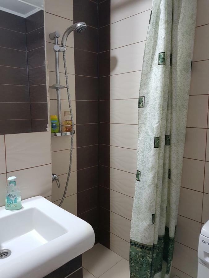 Апартаменти Apartament Aura Орадя Екстер'єр фото