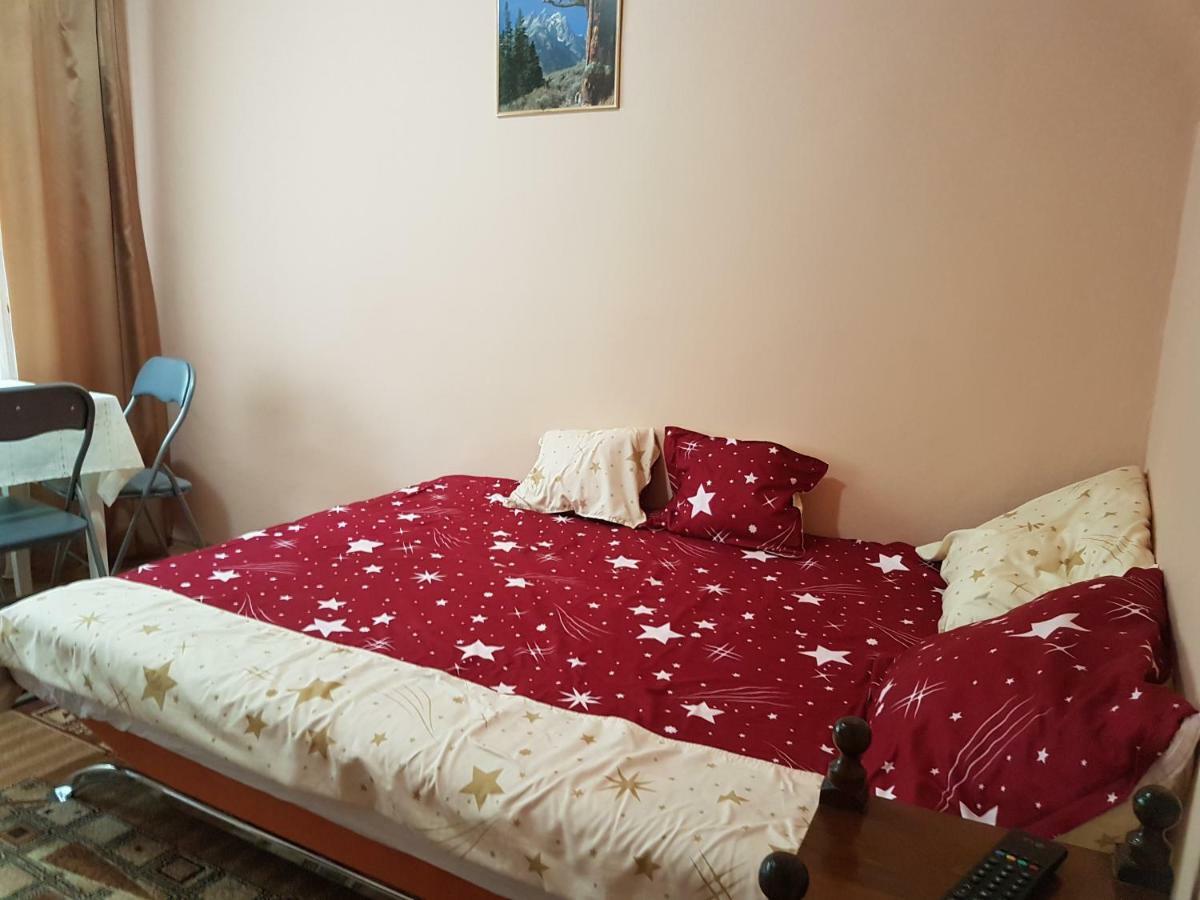 Апартаменти Apartament Aura Орадя Екстер'єр фото